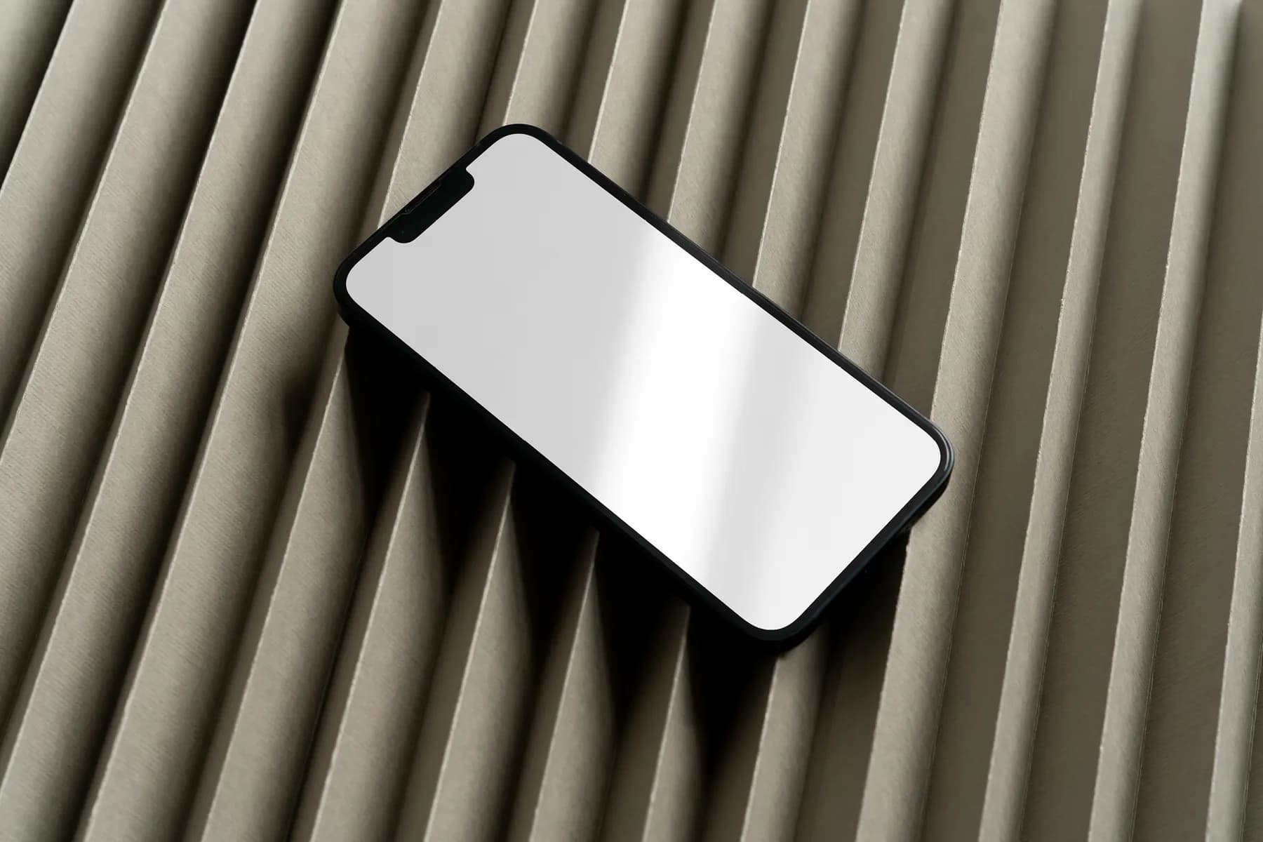 iPhone Mockup S002-005