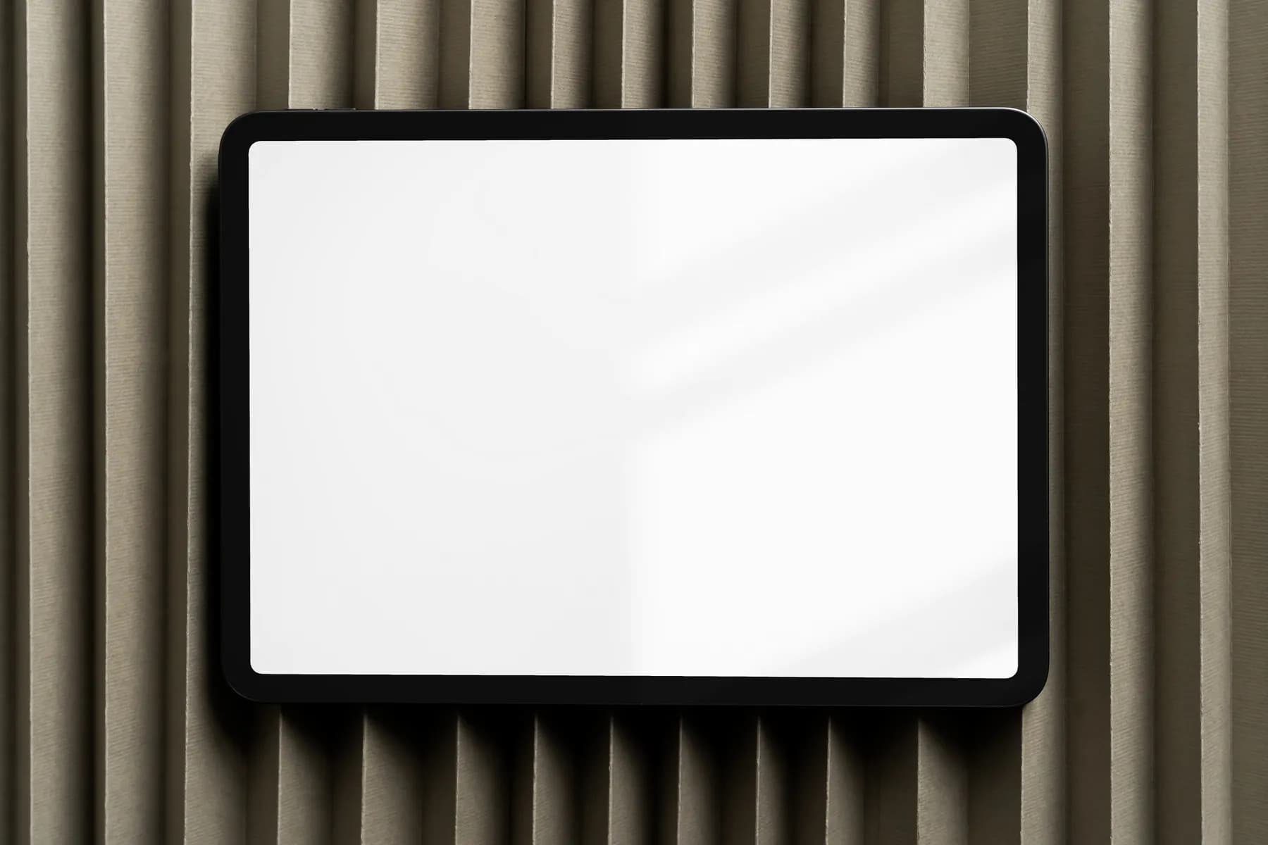iPad Pro Mockup S002-008