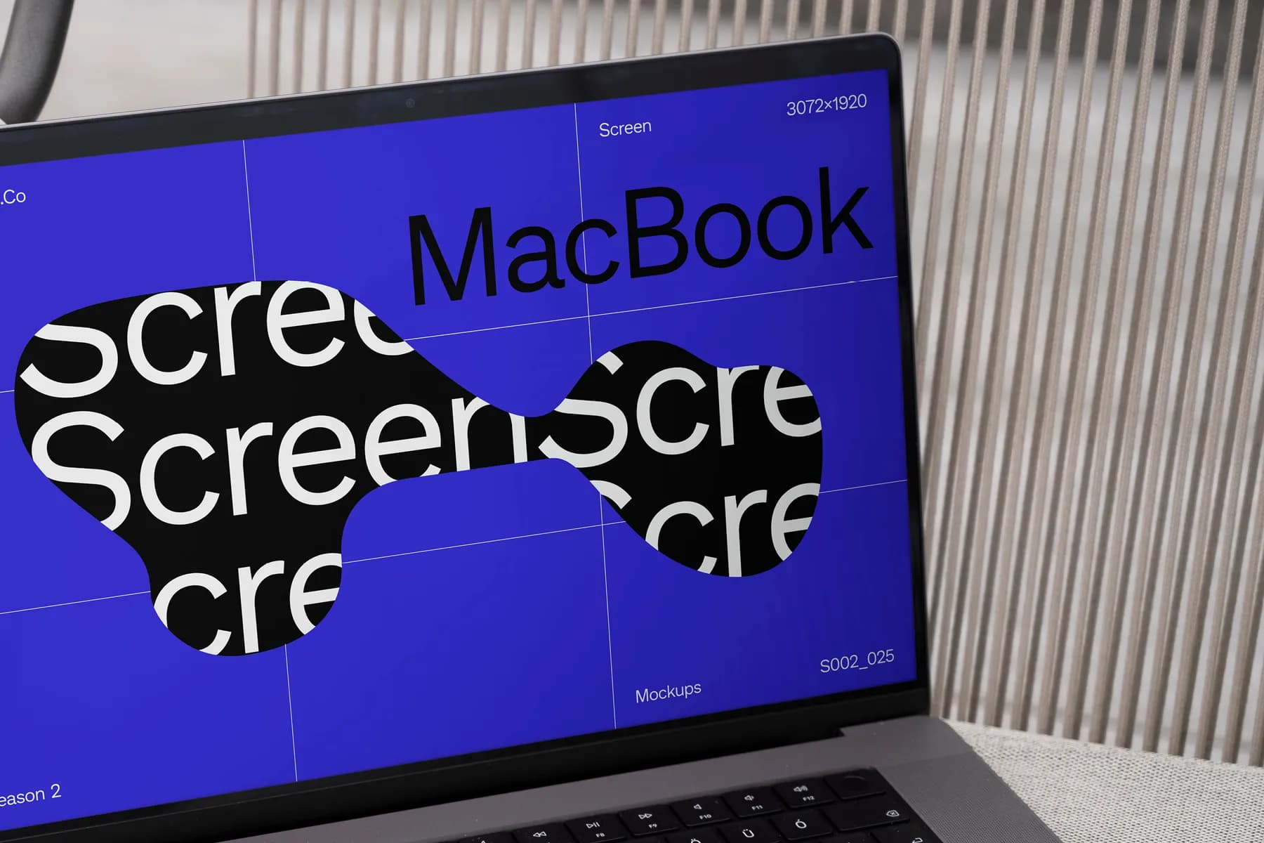 MacBook Mockup S002-025
