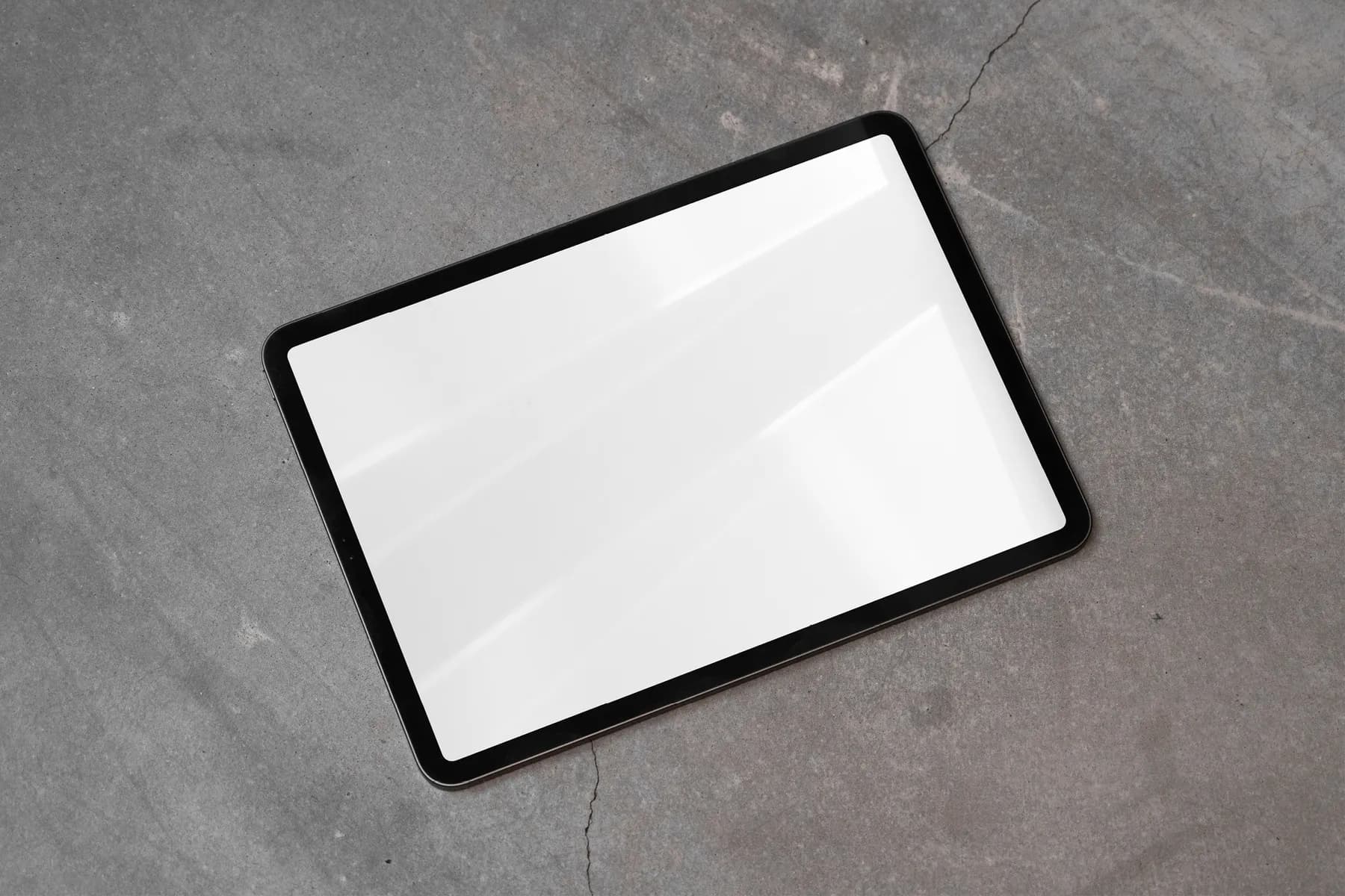 iPad Pro Mockup S002-042