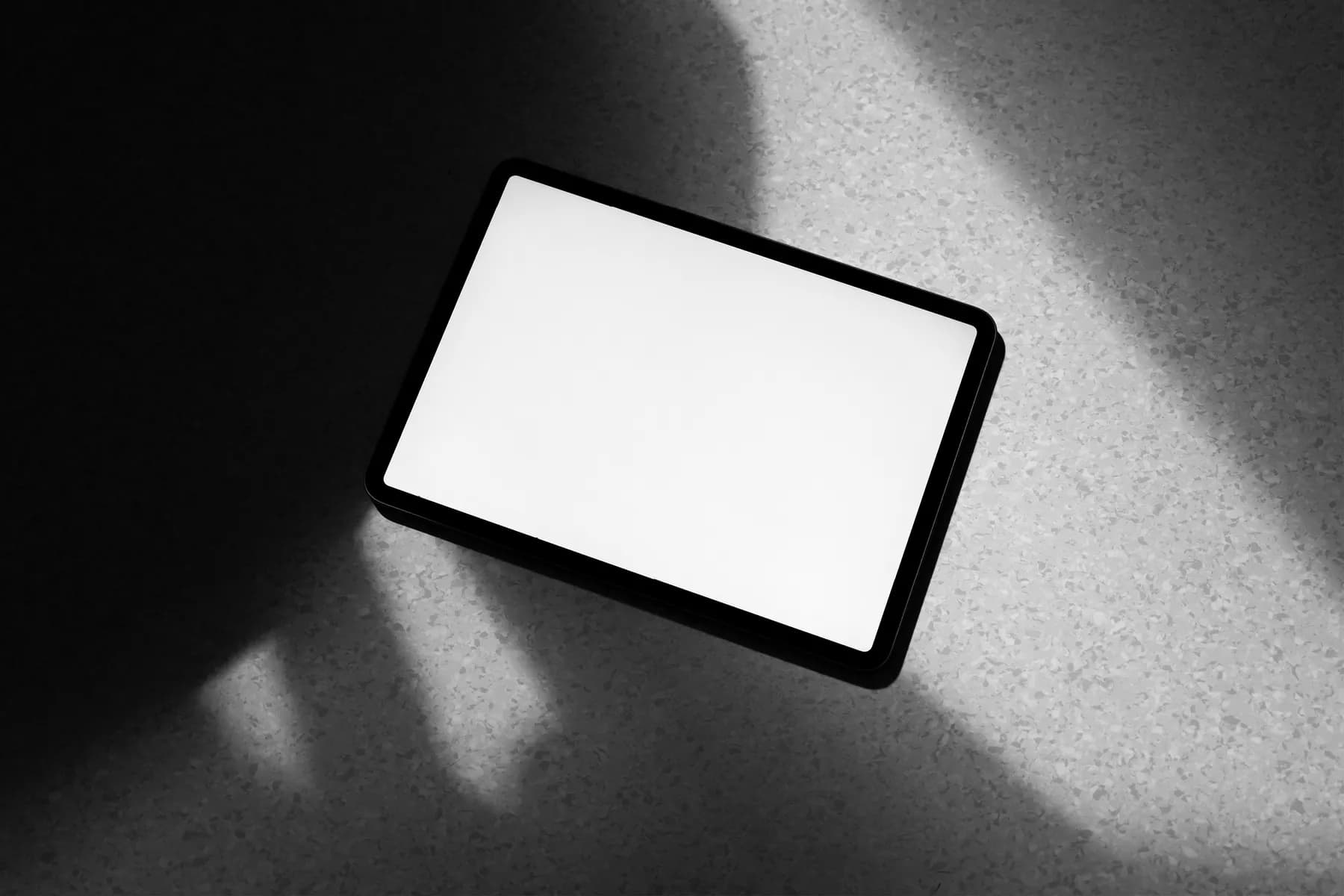 iPad Pro Mockup S004-023