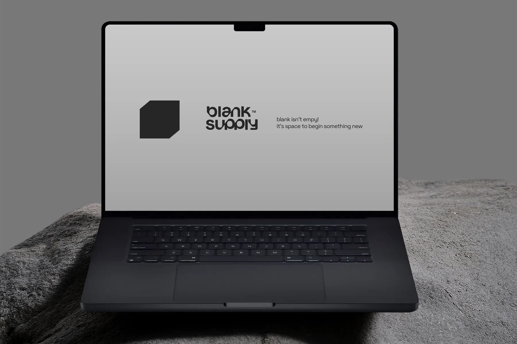 Macbook Pro Mockup [Blank001]